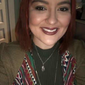 Meet your Posher, Amanda